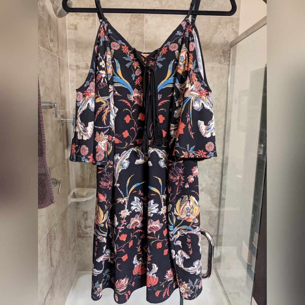 Flying Tomato Boho Cold Shoulder Spaghetti strap Floral Dress Size Small